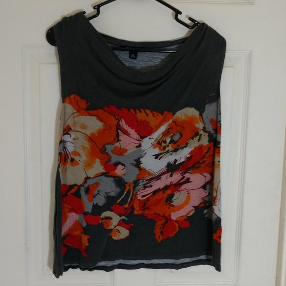 Banana Republic Tops - BANANA REPUBLIC~CASUAL SLEEVELESS TANK~SZ XL